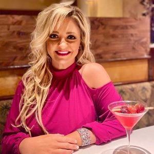 Meet your Posher, Candace